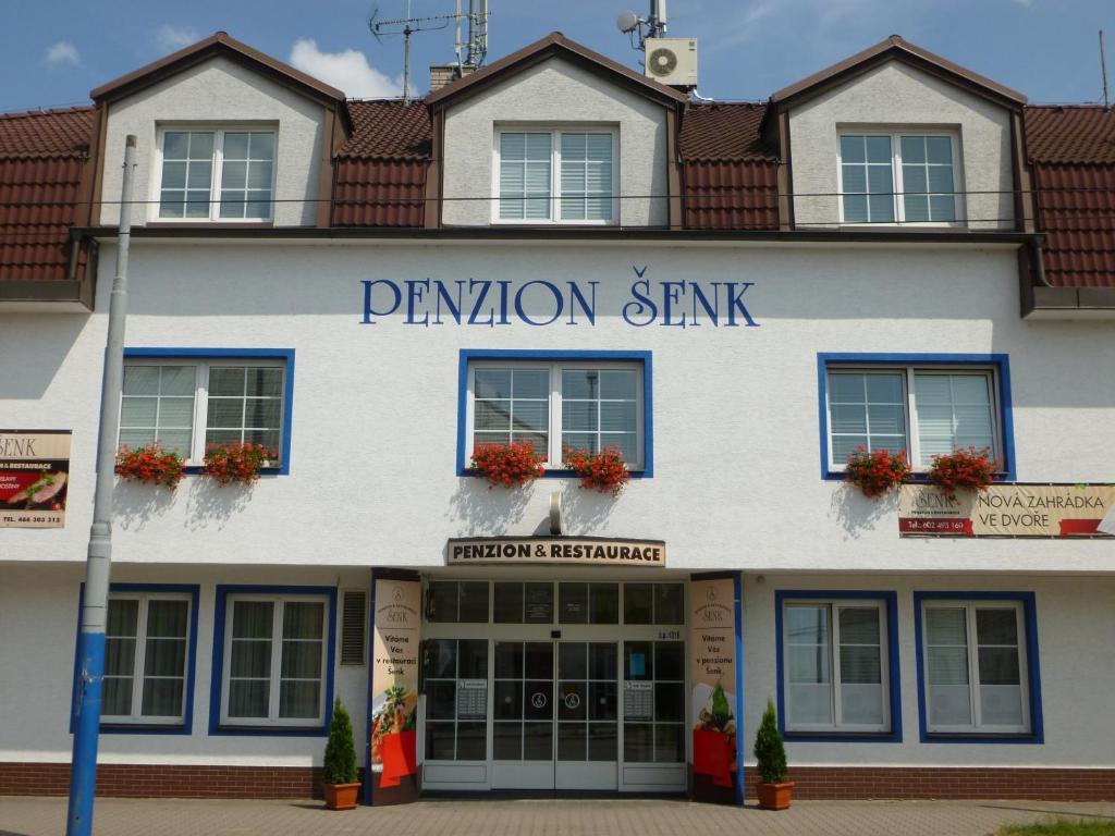 Penzion Senk Pardubice Eksteriør bilde