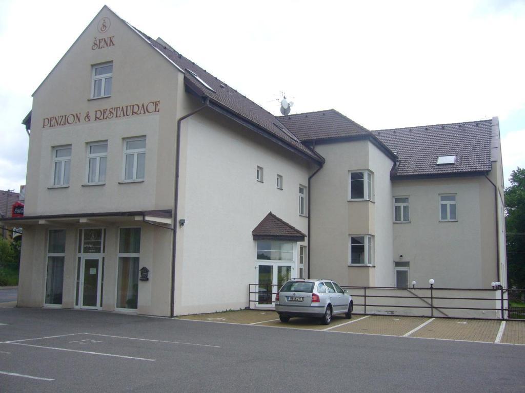 Penzion Senk Pardubice Eksteriør bilde